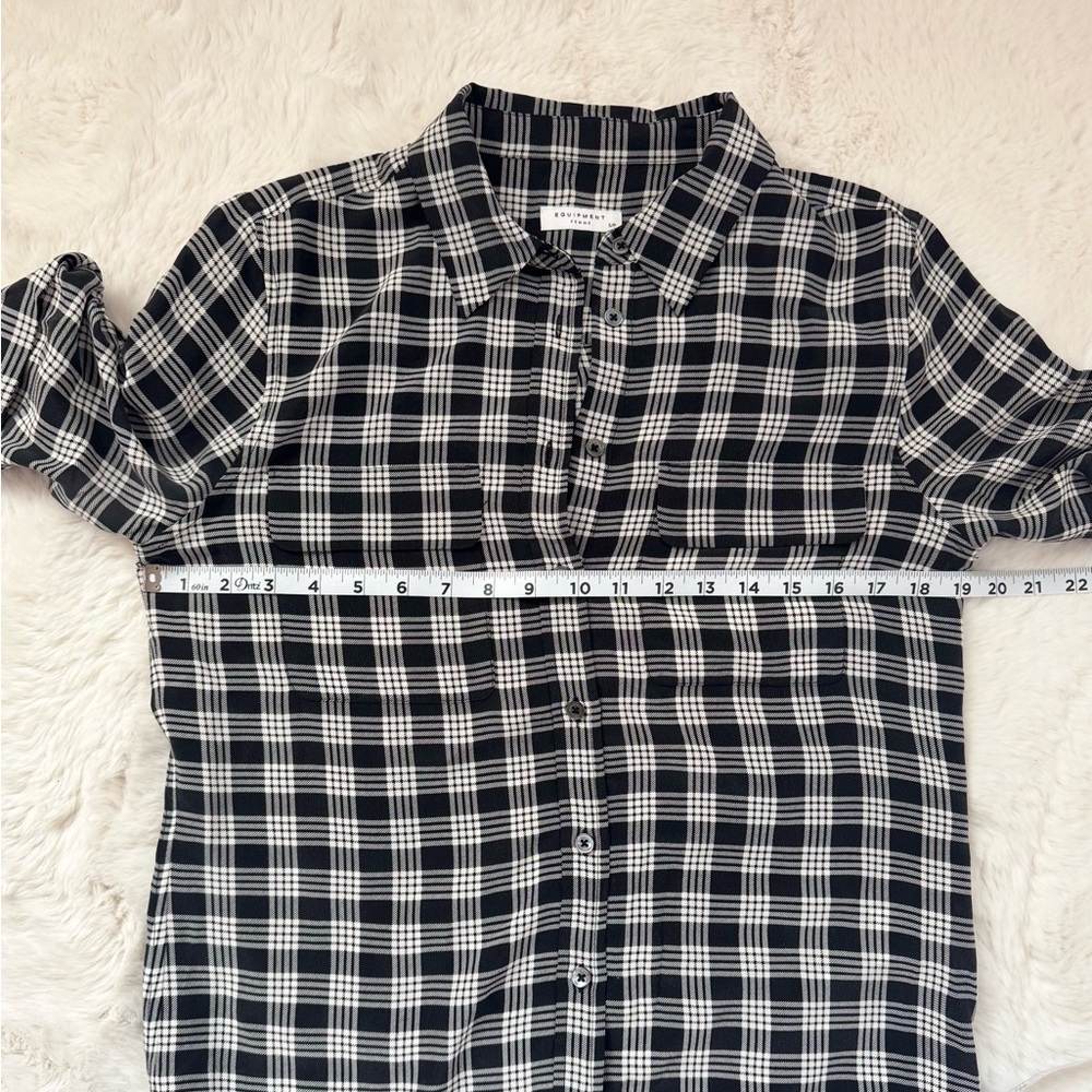 Equipment gingham small rolled cuffs short sleeve black white silk shirt - Picture 7 of 8